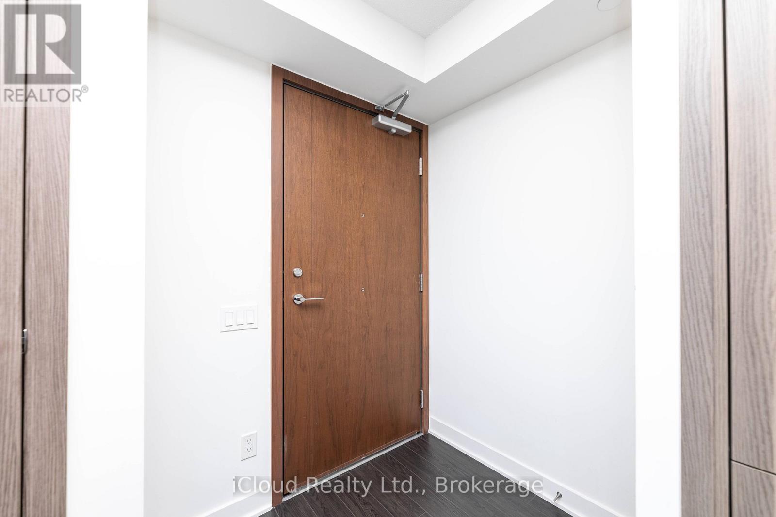 2311 - 19 Bathurst Street, Toronto, Ontario  M5V 0N2 - Photo 3 - C12527028