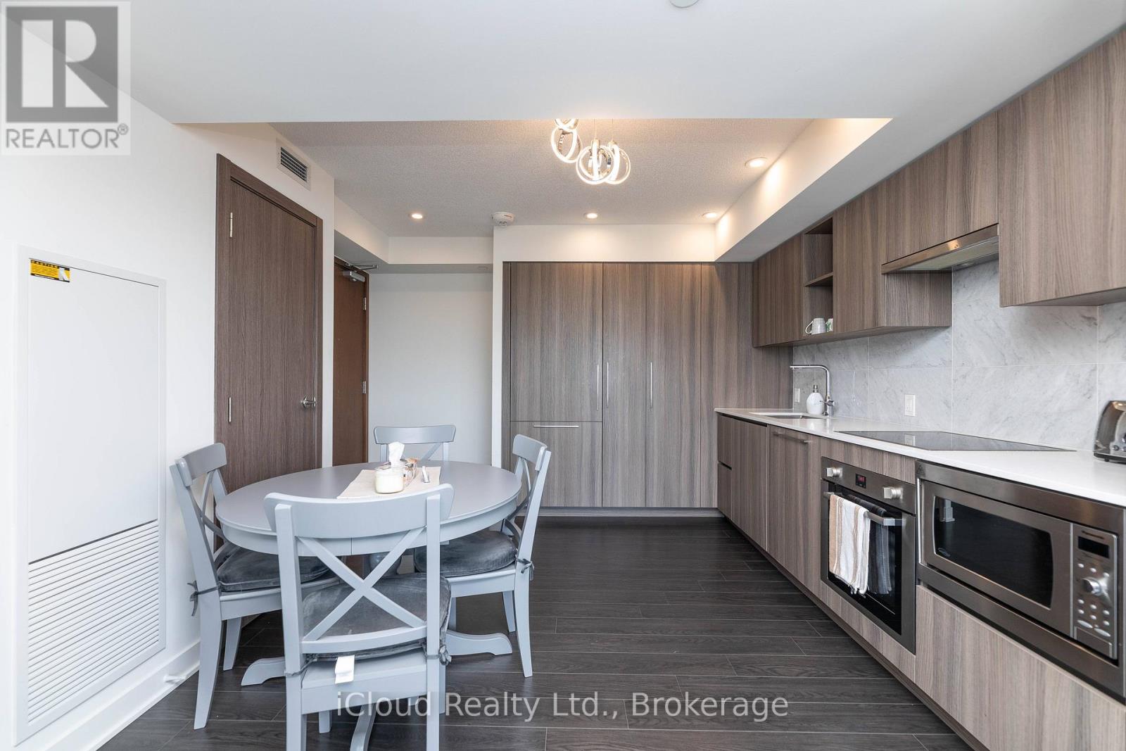 2311 - 19 Bathurst Street, Toronto, Ontario  M5V 0N2 - Photo 8 - C12527028