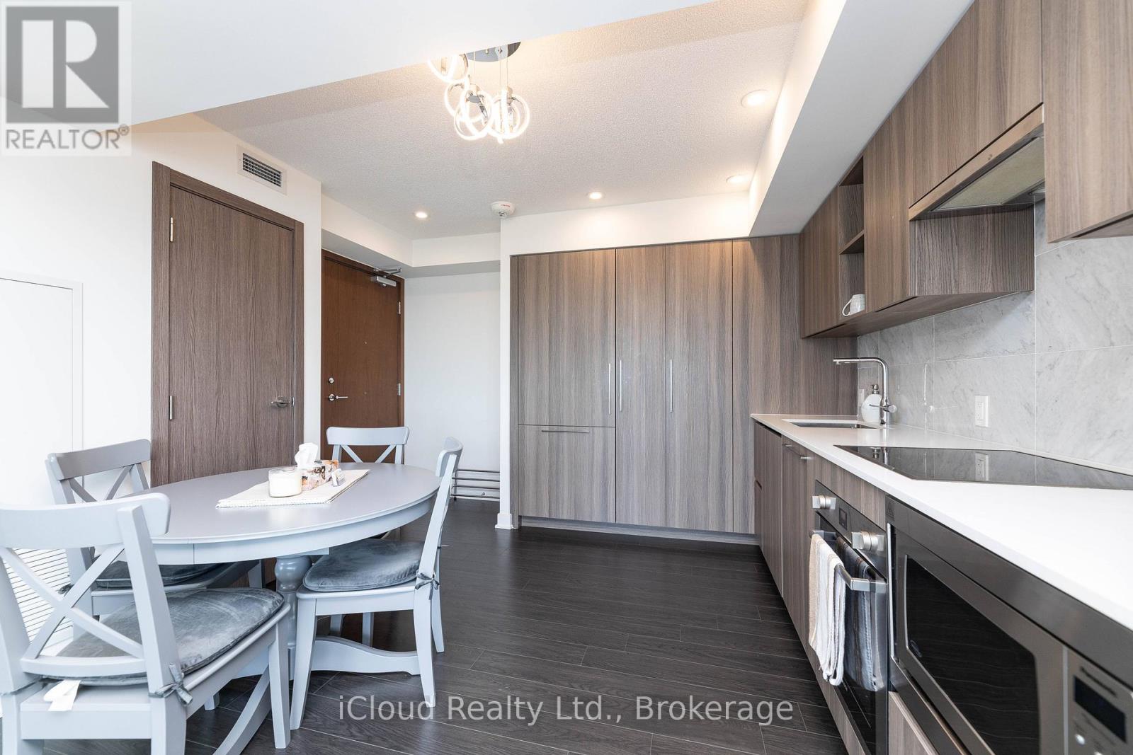 2311 - 19 Bathurst Street, Toronto, Ontario  M5V 0N2 - Photo 5 - C12527028