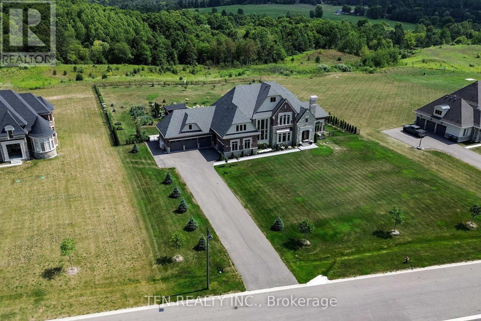 258 Amos Drive, Caledon, Ontario  L7E 4L7 - Photo 49 - W12541034