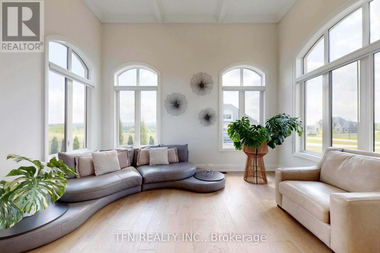 258 Amos Drive, Caledon, Ontario  L7E 4L7 - Photo 6 - W12541034