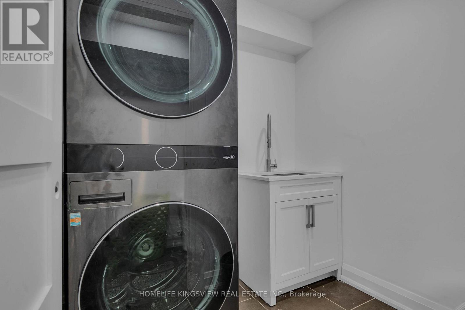 162 Corner Brook Crescent, Vaughan, Ontario  L4H 0H4 - Photo 37 - N12541198