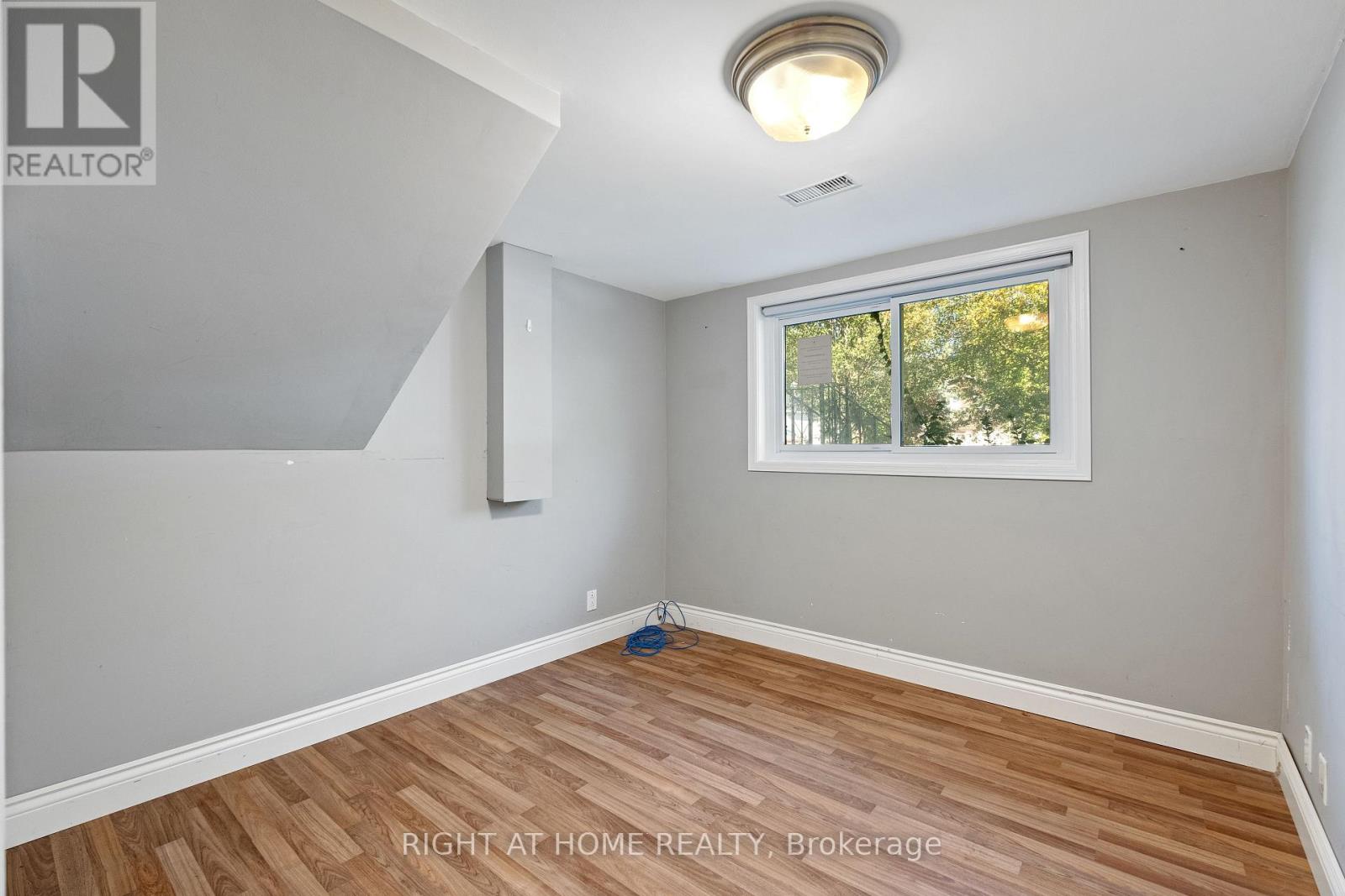 275 Miami Drive, Georgina, Ontario  L4P 2Z5 - Photo 17 - N12541264