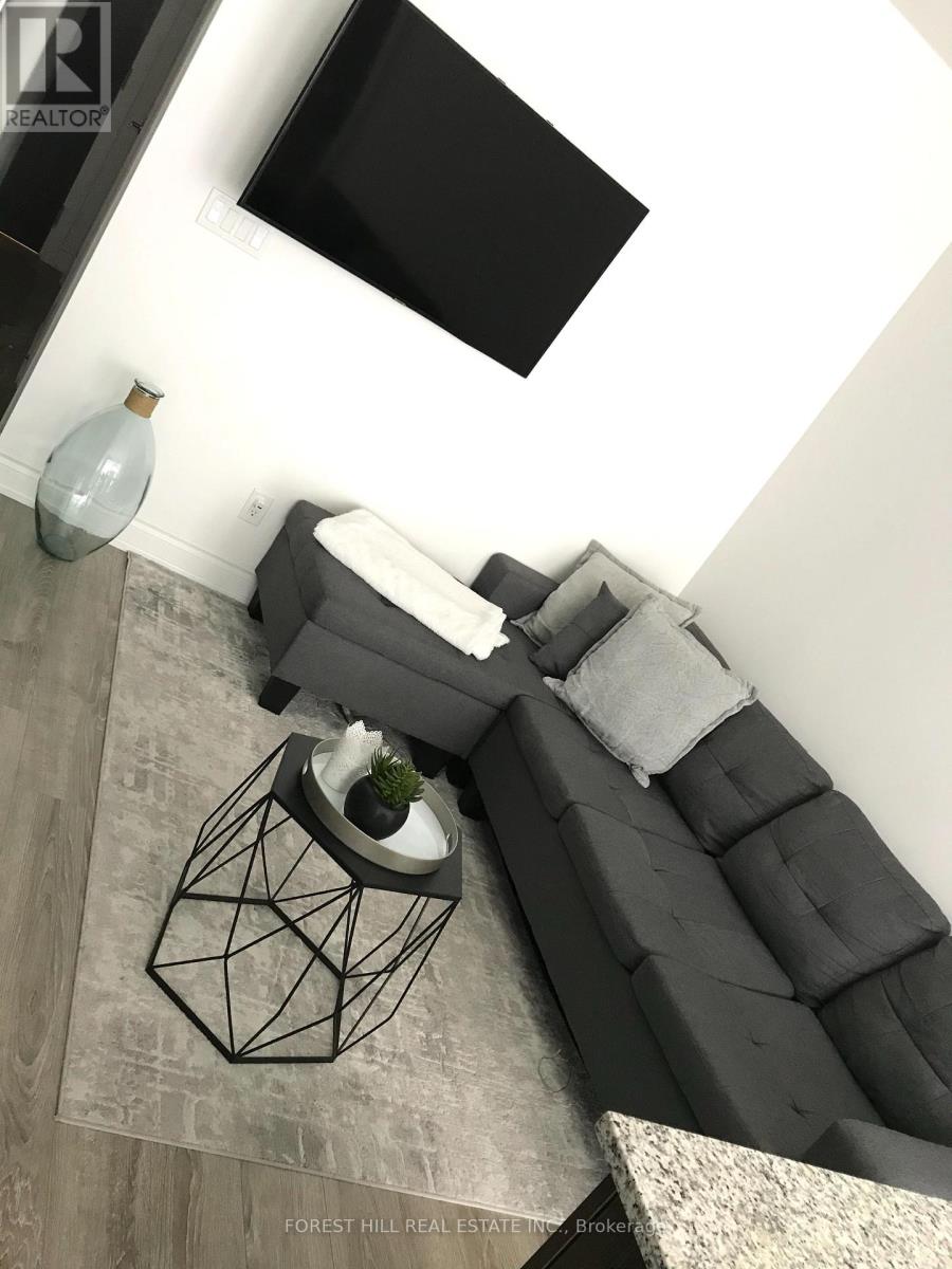 308 - 9618 Yonge Street, Richmond Hill, Ontario  L4C 0X5 - Photo 3 - N12541272