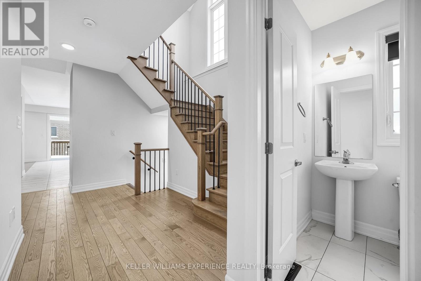 31 Wood Crescent, Essa, Ontario  L3W 0M5 - Photo 12 - N12541282