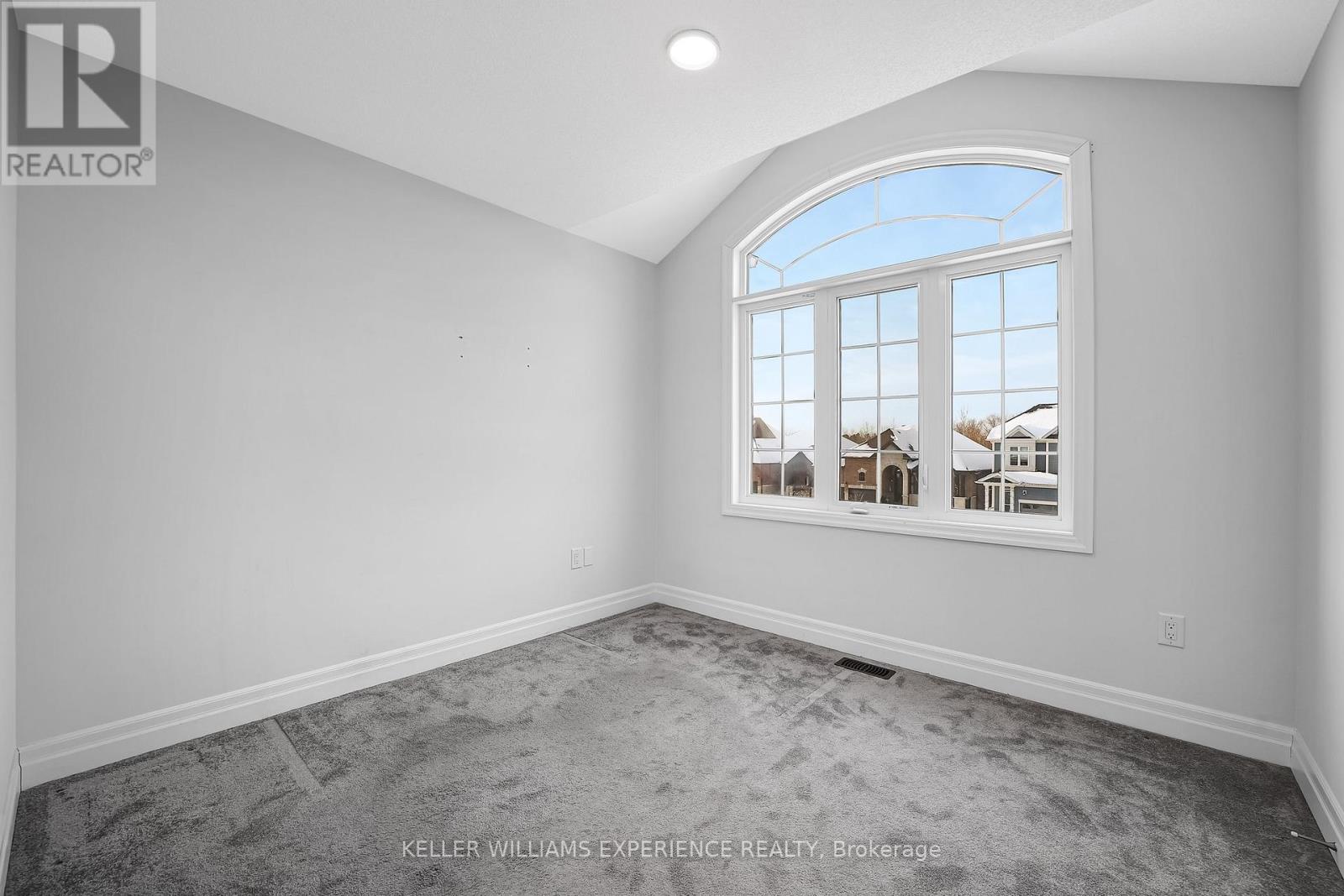 31 Wood Crescent, Essa, Ontario  L3W 0M5 - Photo 23 - N12541282