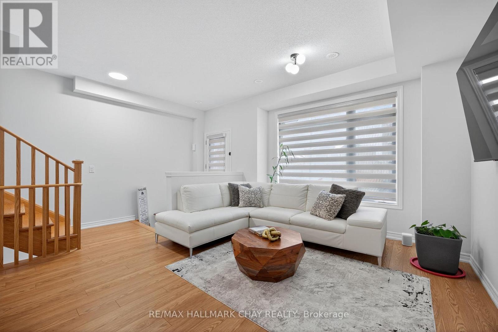 11810 Tenth Line, Whitchurch-Stouffville, Ontario  L4A 5G2 - Photo 9 - N12541328