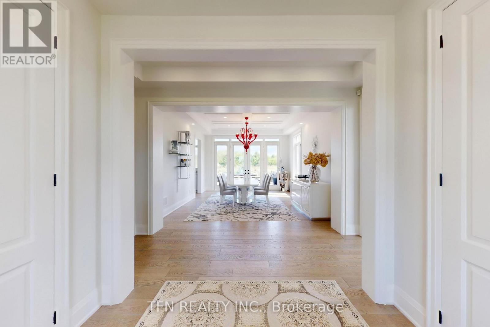 258 Amos Drive, Caledon, Ontario  L7E 4L7 - Photo 4 - W12541034