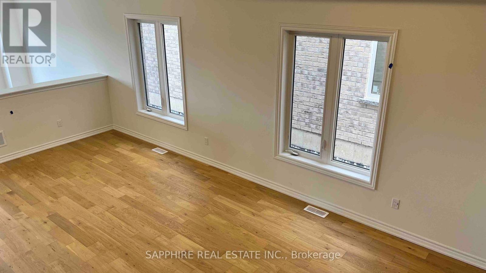 242 Palace Street, Thorold, Ontario  L2V 0N2 - Photo 10 - X12425009