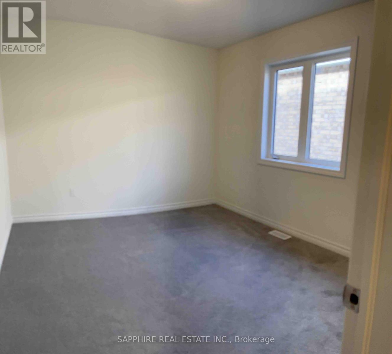 242 Palace Street, Thorold, Ontario  L2V 0N2 - Photo 23 - X12425009