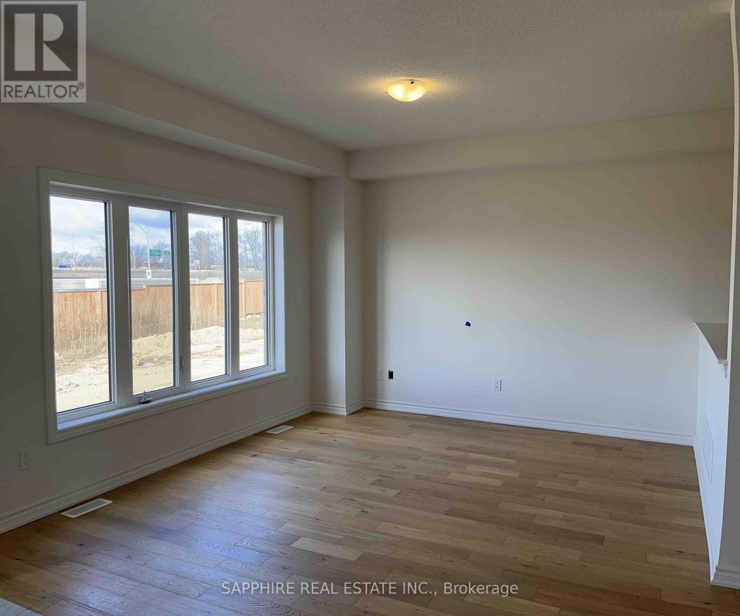 242 Palace Street, Thorold, Ontario  L2V 0N2 - Photo 9 - X12425009