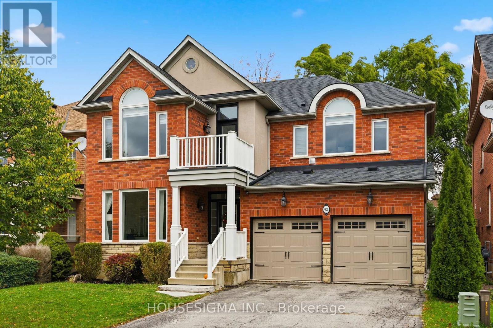 92 GLENMEADOW CRESCENT, Hamilton, Ontario