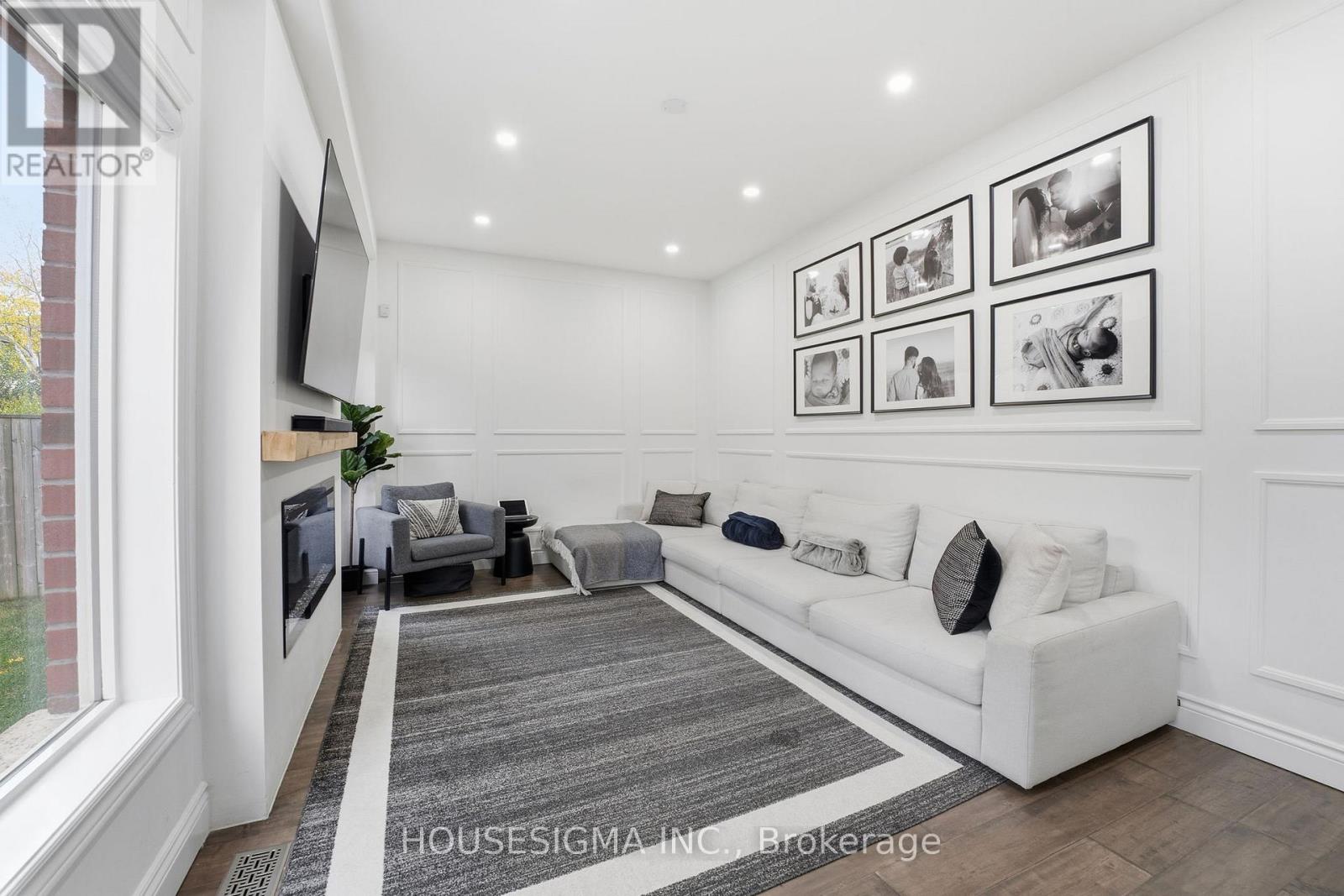 92 Glenmeadow Crescent, Hamilton, Ontario  L8E 6C2 - Photo 13 - X12501018