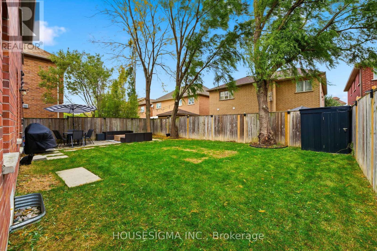 92 Glenmeadow Crescent, Hamilton, Ontario  L8E 6C2 - Photo 28 - X12501018