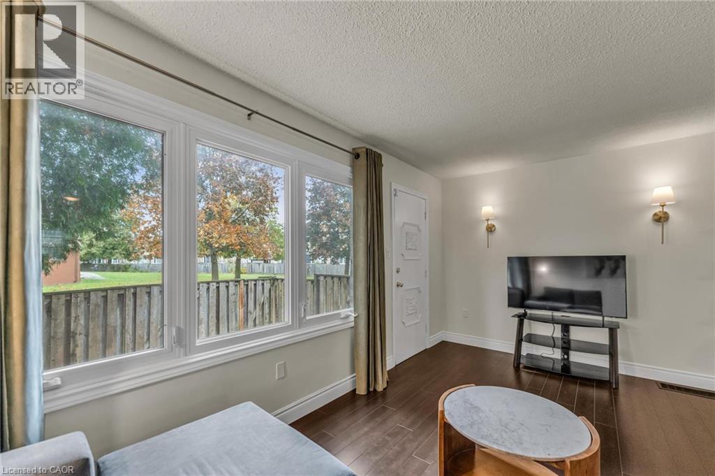 10 Angus Road Unit# 133, Hamilton, Ontario  L8K 6K3 - Photo 12 - 40784993