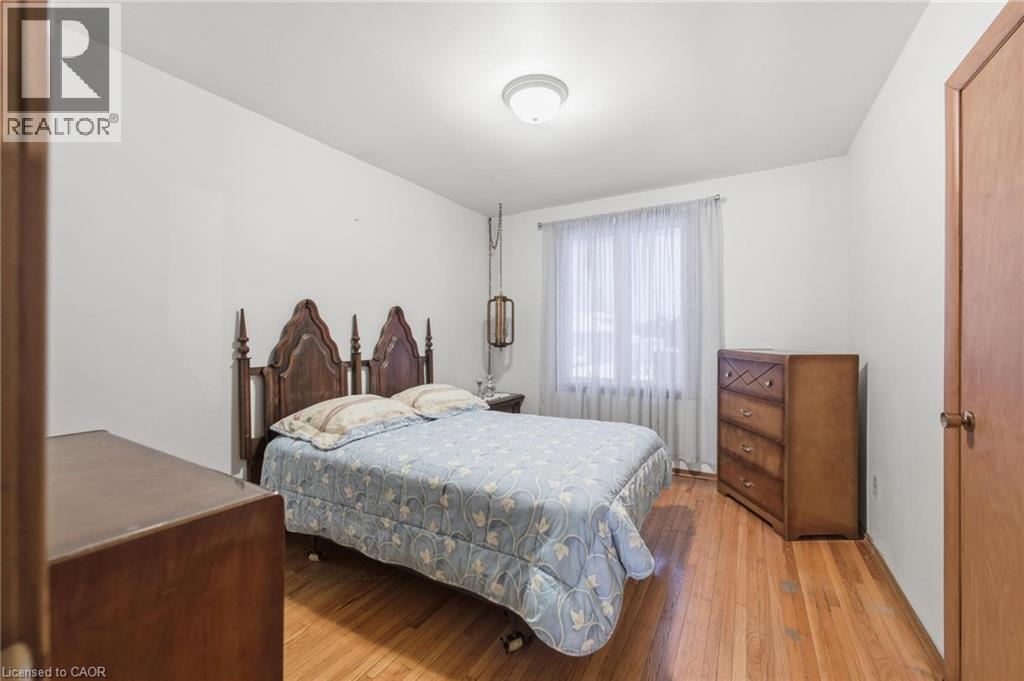 314 Hawkridge Avenue, Hamilton, Ontario  L9C 3L2 - Photo 11 - 40788043