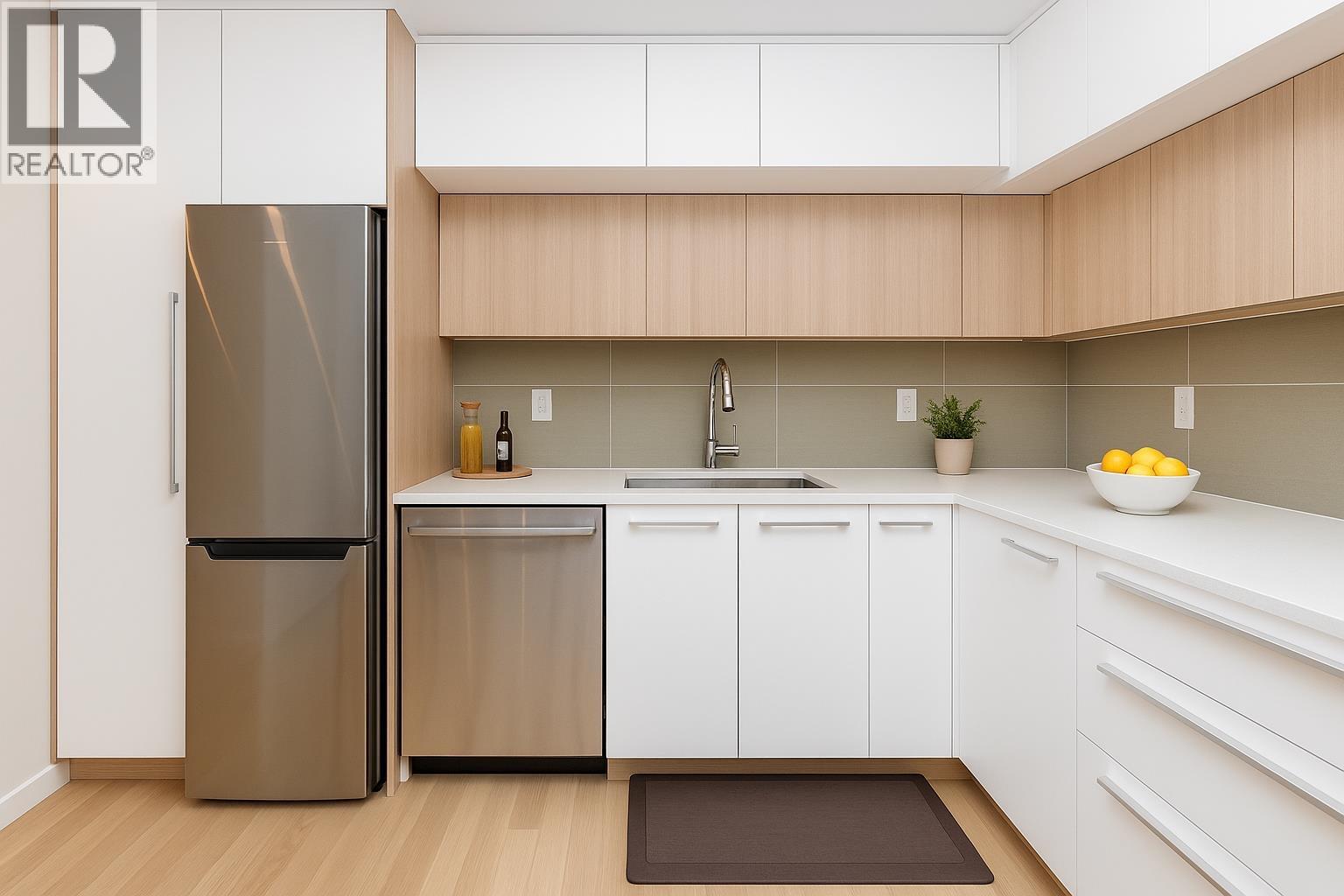 411 9888 UNIVERSITY CRESCENT, burnaby, British Columbia