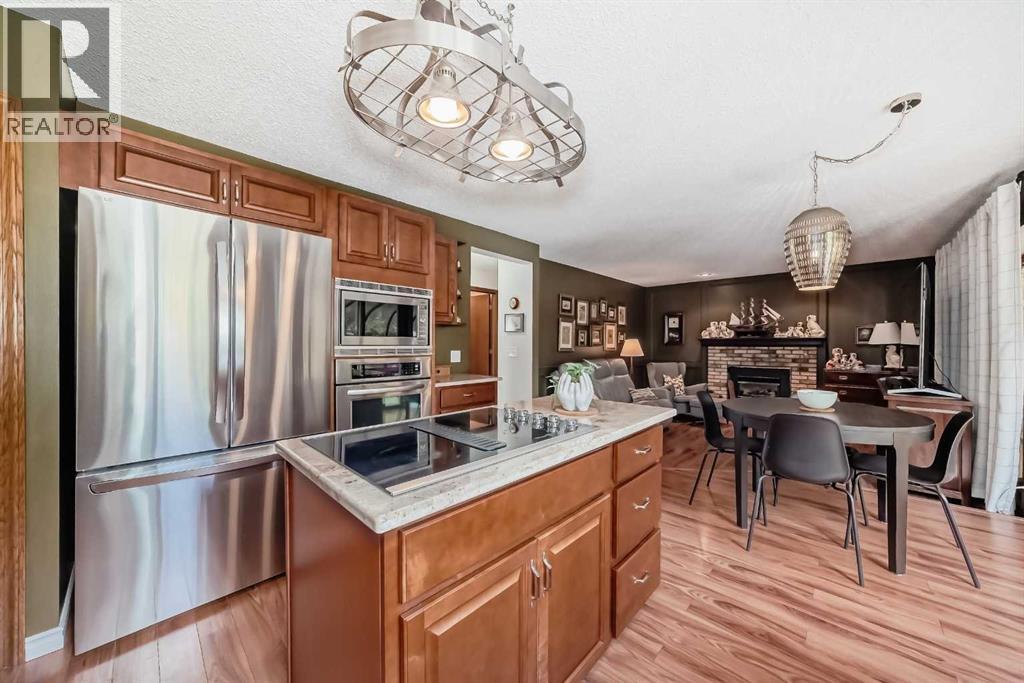 164 Woodfield Road Sw, Calgary, Alberta  T2W 3V9 - Photo 6 - A2261675