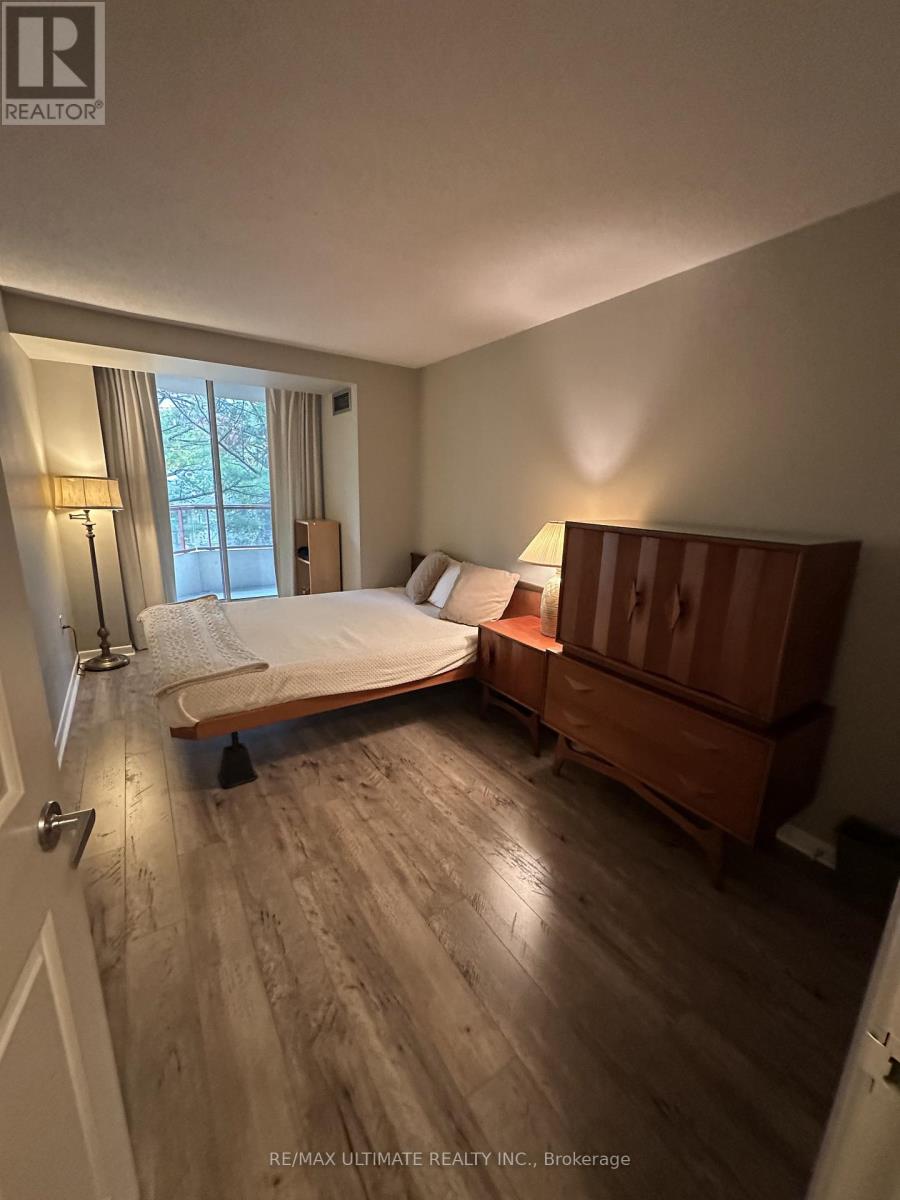 420 - 955 Millwood Road, Toronto, Ontario  M4G 4E3 - Photo 12 - C12536414