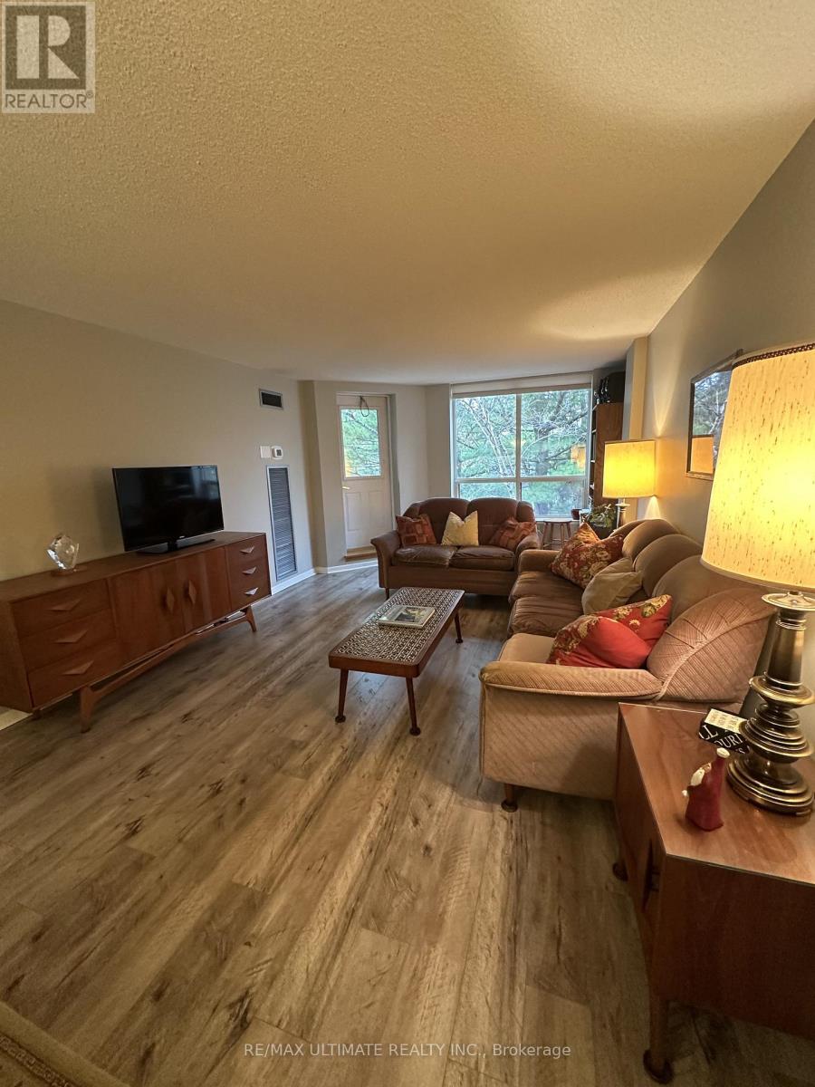 420 - 955 Millwood Road, Toronto, Ontario  M4G 4E3 - Photo 4 - C12536414