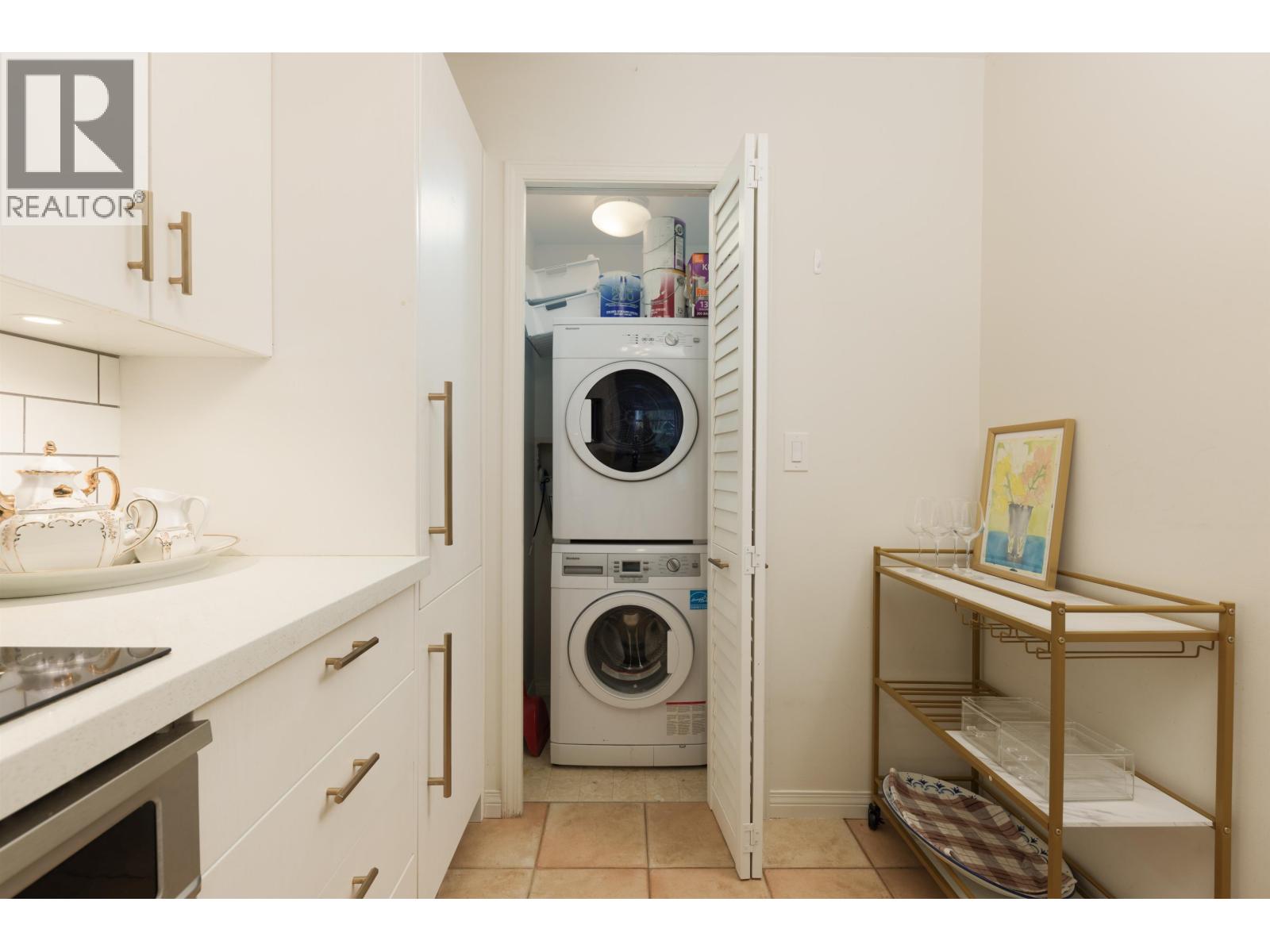 204 2575 W 4th Avenue, Vancouver, British Columbia  V6K 1P5 - Photo 14 - R3066914