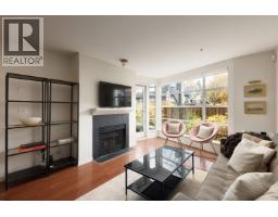 <div class="price">$749,900</div> 204 2575 W 4th Avenue, Vancouver<br><div style="margin-bottom:8px;"><small>Macdonald Realty</small></div><div class='bed_bath'>1 Bed | 1 Bath</div>