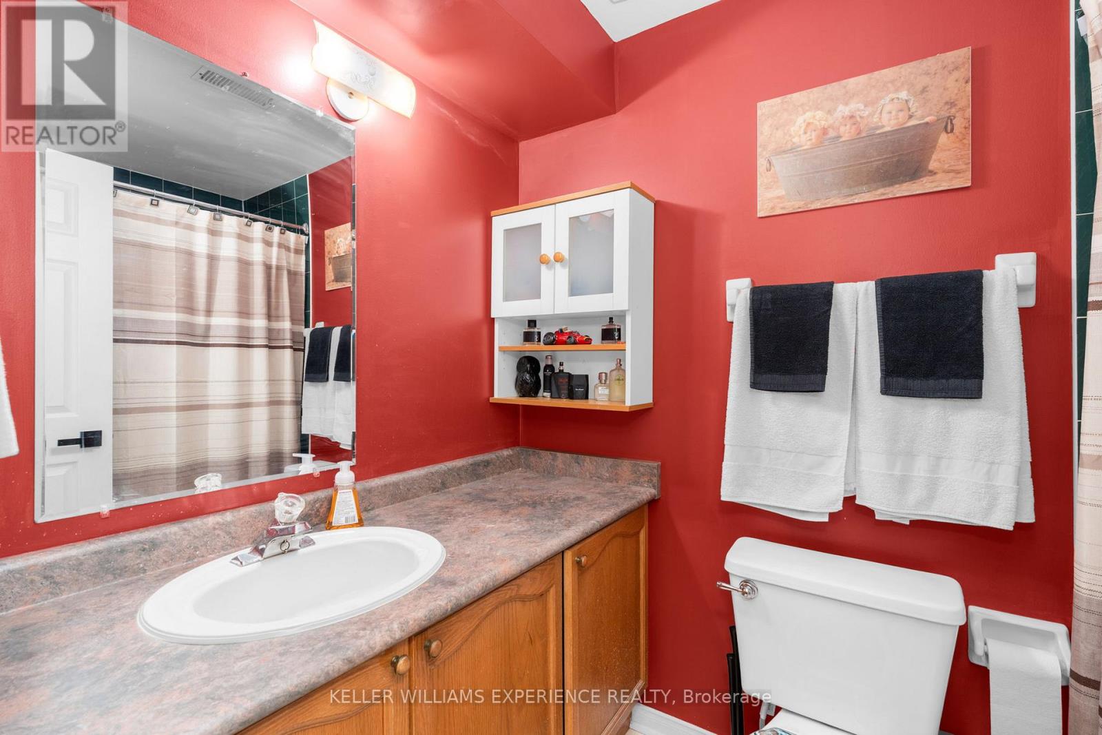 13 Kate Aitken Crescent, New Tecumseth, Ontario  L0G 1A0 - Photo 9 - N12541116