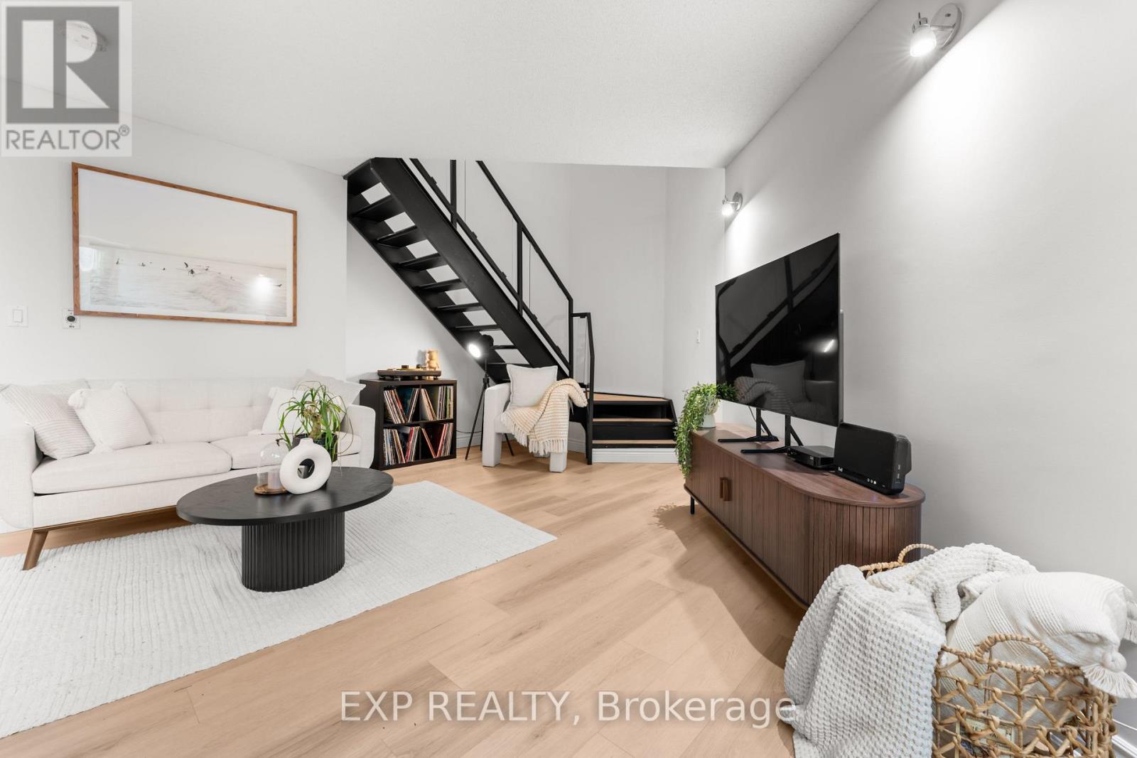 501 - 250 Manitoba Street, Toronto, Ontario  M8Y 4G8 - Photo 12 - W12509336