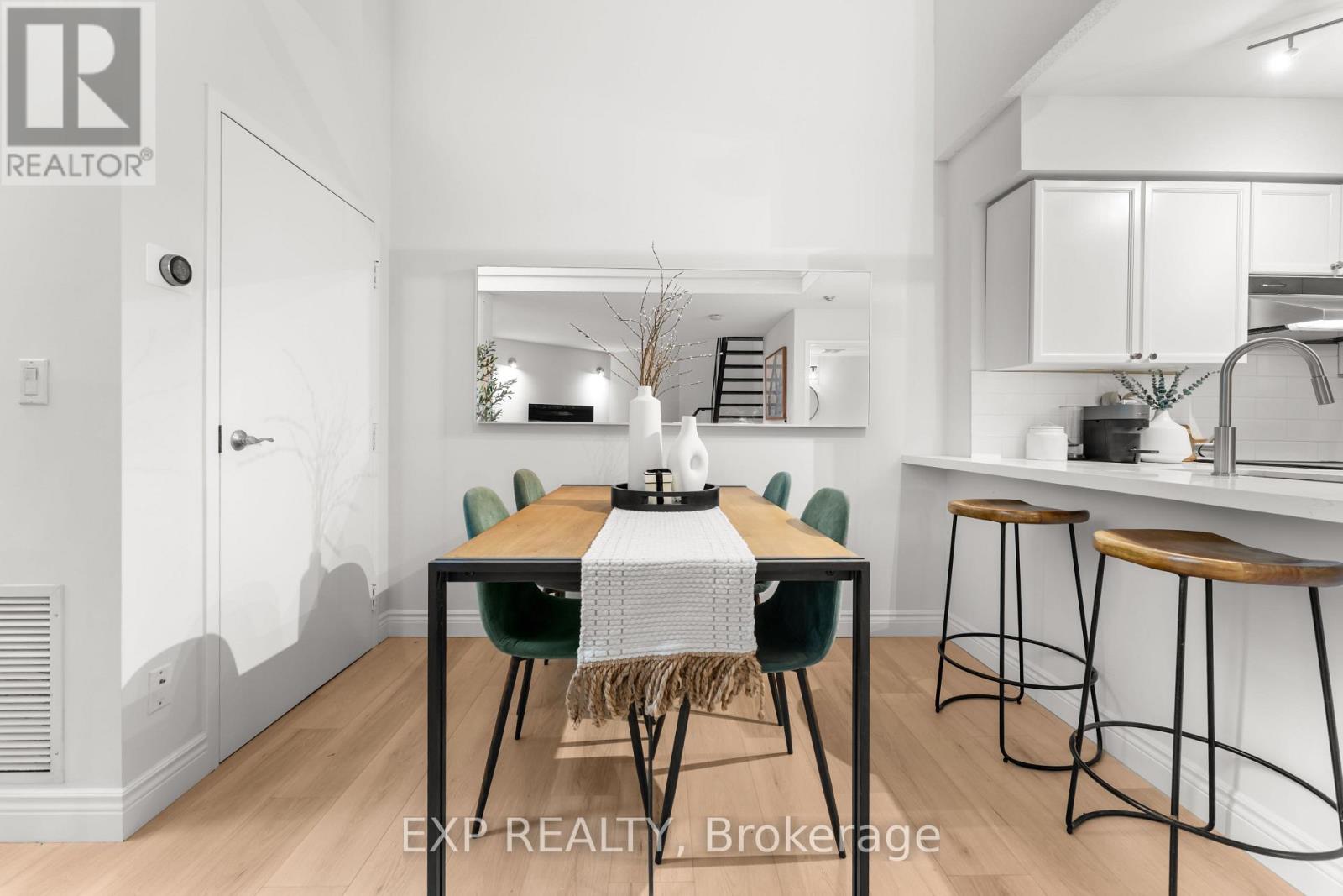 501 - 250 Manitoba Street, Toronto, Ontario  M8Y 4G8 - Photo 6 - W12509336