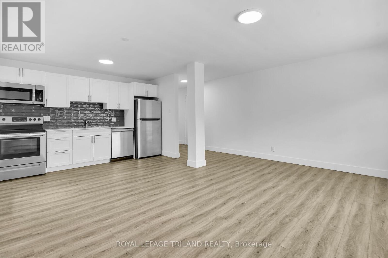 8 - 20 Craig Street, London South, Ontario  N6C 1E8 - Photo 3 - X12541480