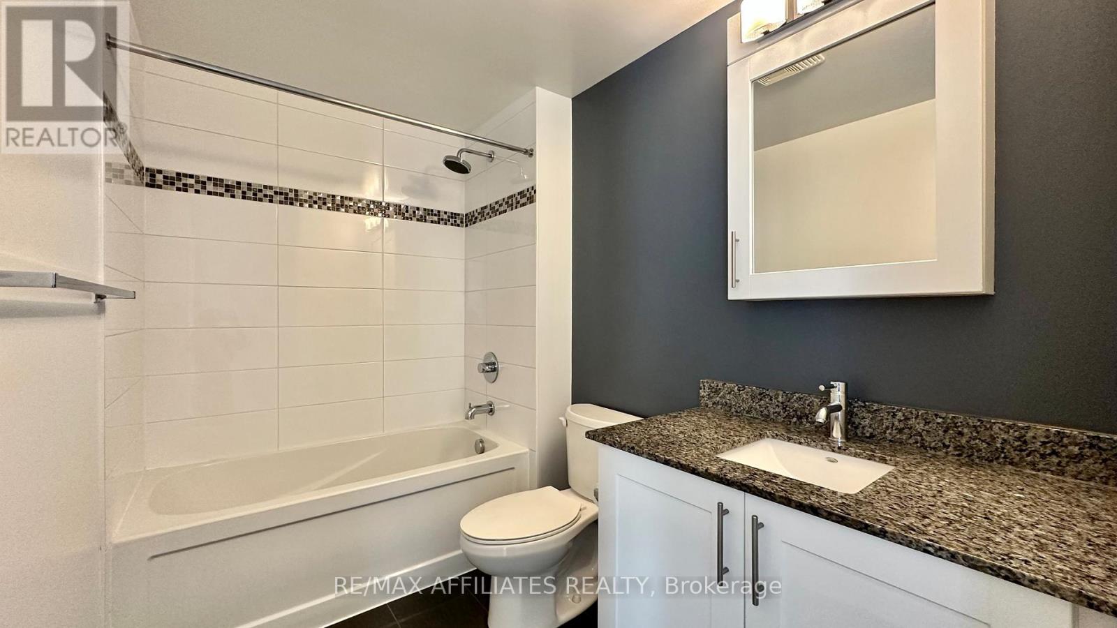 1706 - 40 Nepean Street, Ottawa, Ontario  K2P 0X5 - Photo 20 - X12461650