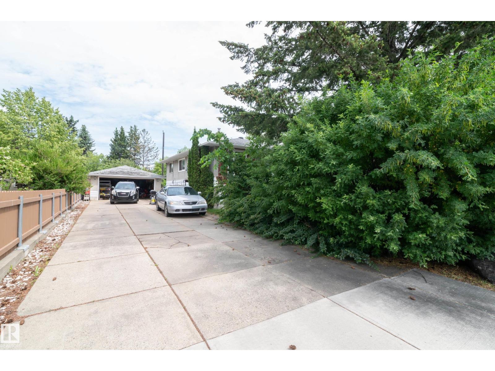 8316 73 Av Nw, Edmonton, Alberta  T6C 0E2 - Photo 12 - E4465593