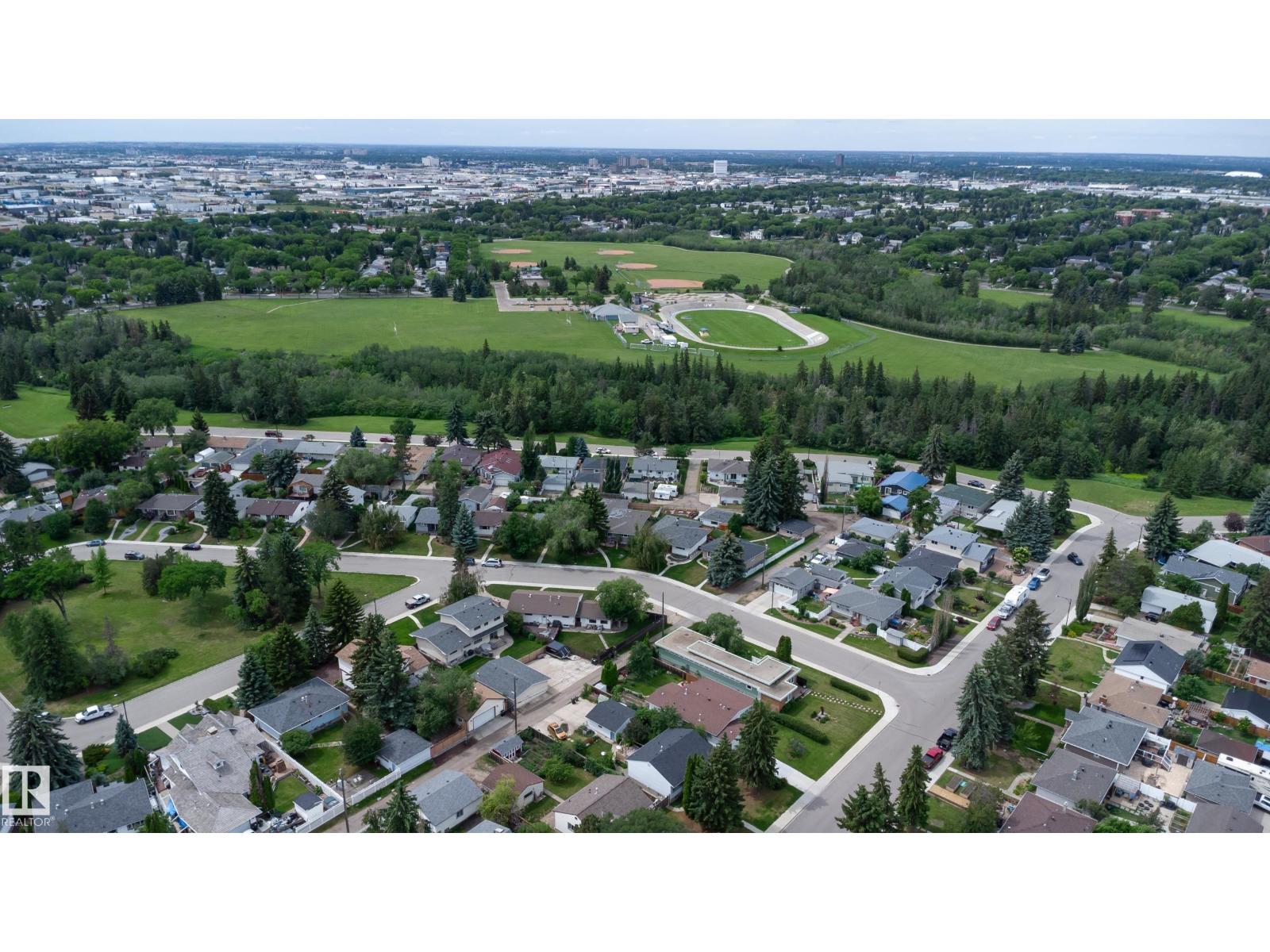 8316 73 Av Nw, Edmonton, Alberta  T6C 0E2 - Photo 23 - E4465593