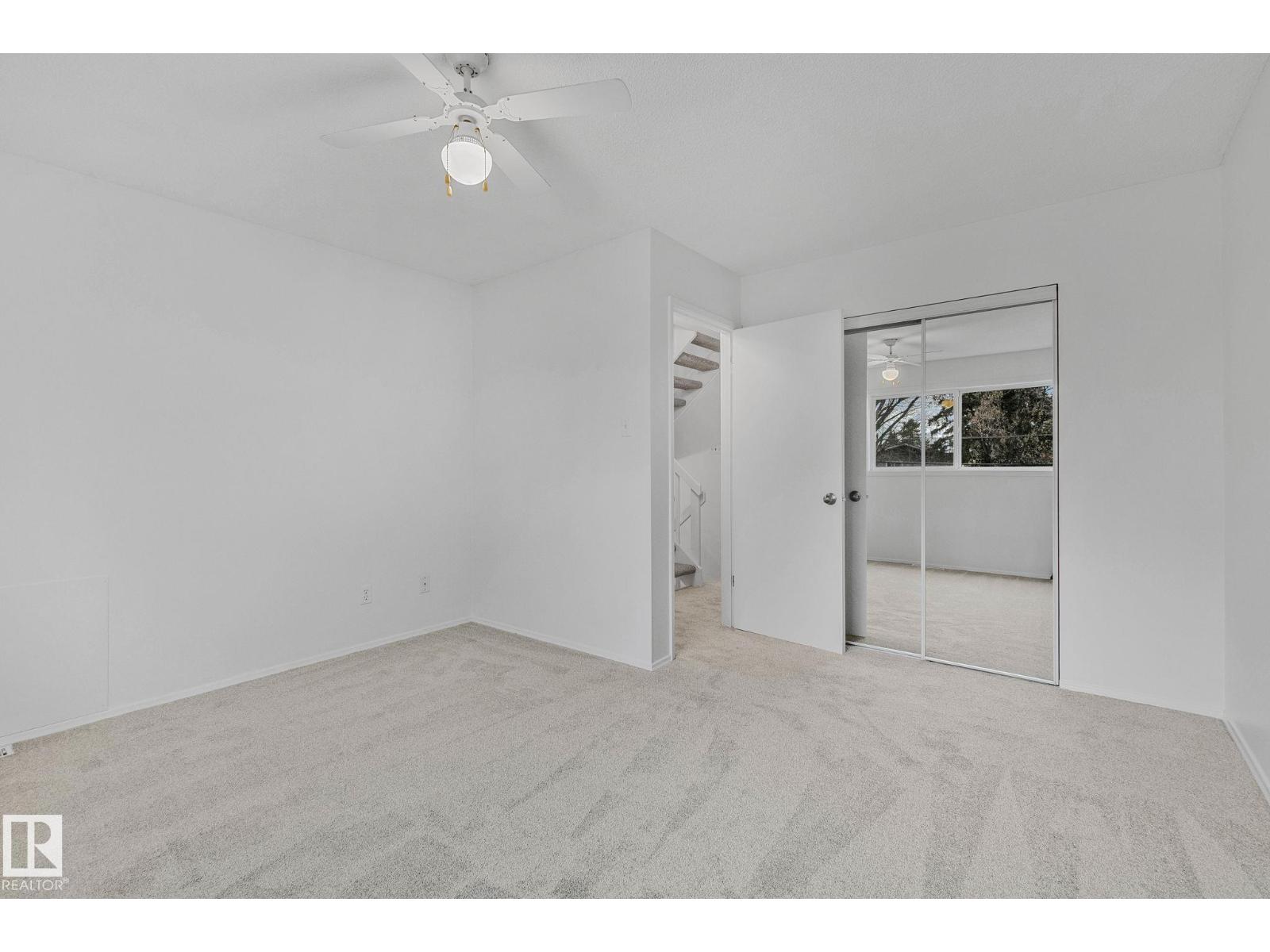 3f Meadowlark Vg Nw, Edmonton, Alberta  T5R 5X3 - Photo 17 - E4465594