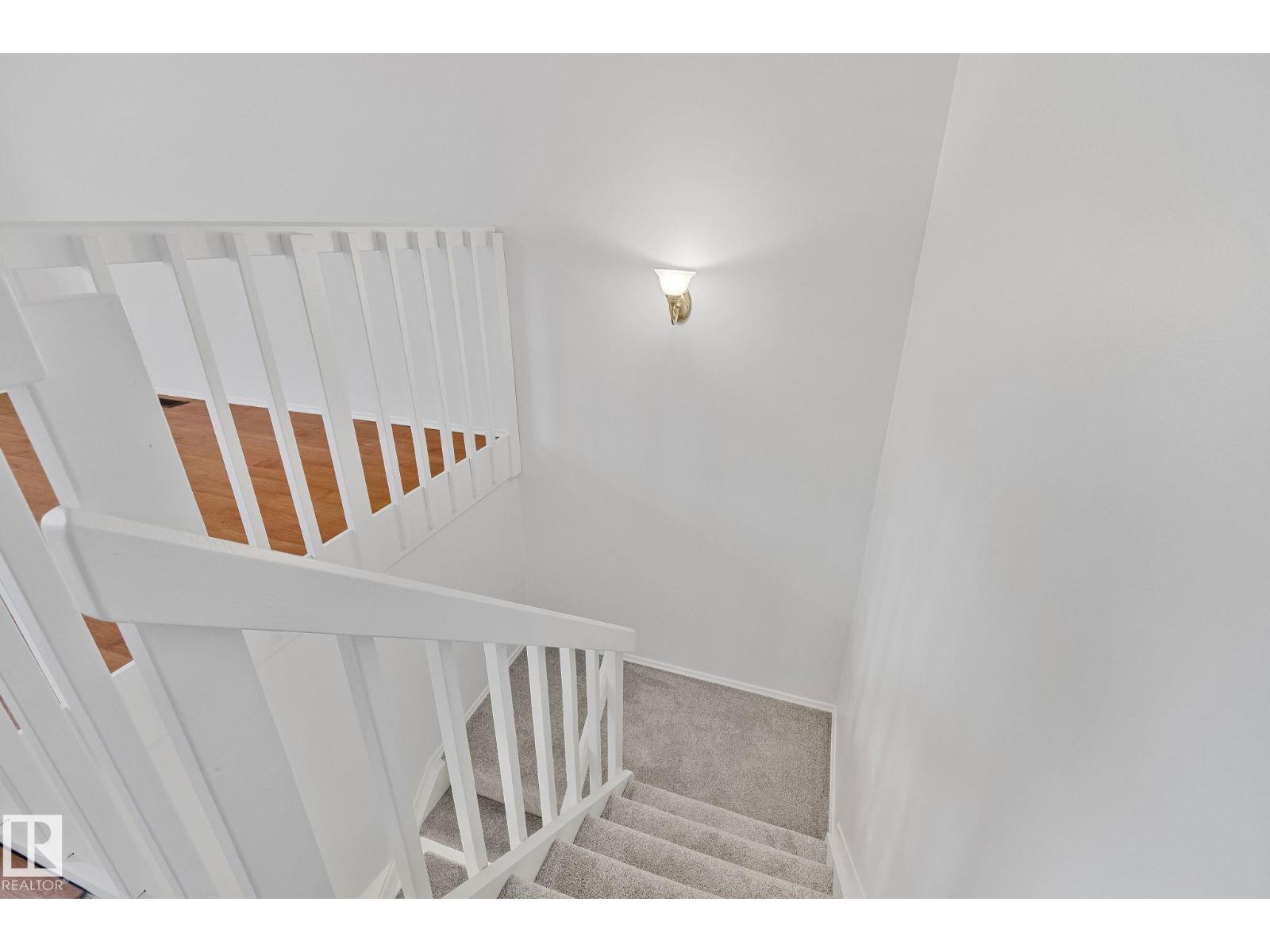 3f Meadowlark Vg Nw, Edmonton, Alberta  T5R 5X3 - Photo 24 - E4465594