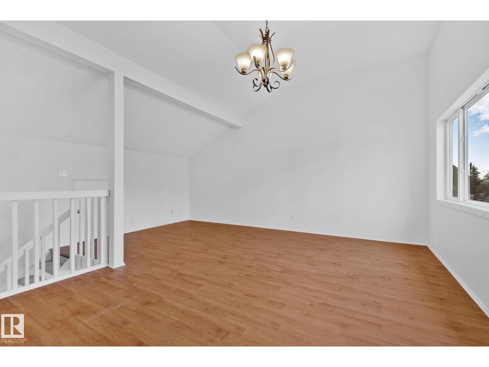 3f Meadowlark Vg Nw, Edmonton, Alberta  T5R 5X3 - Photo 27 - E4465594