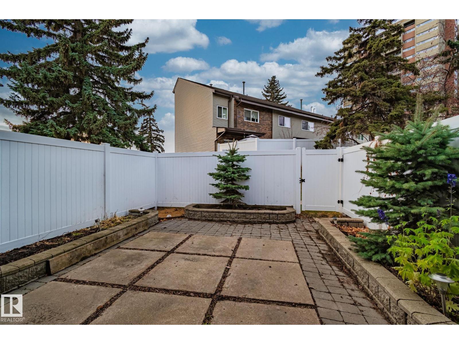 3f Meadowlark Vg Nw, Edmonton, Alberta  T5R 5X3 - Photo 29 - E4465594