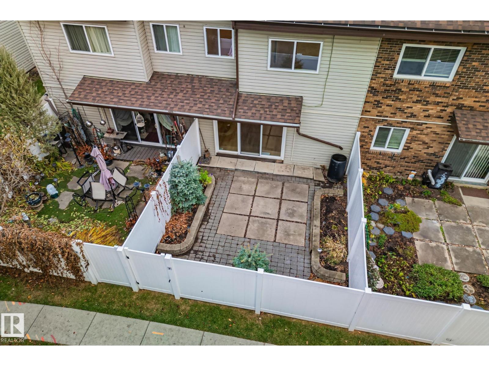 3f Meadowlark Vg Nw, Edmonton, Alberta  T5R 5X3 - Photo 40 - E4465594