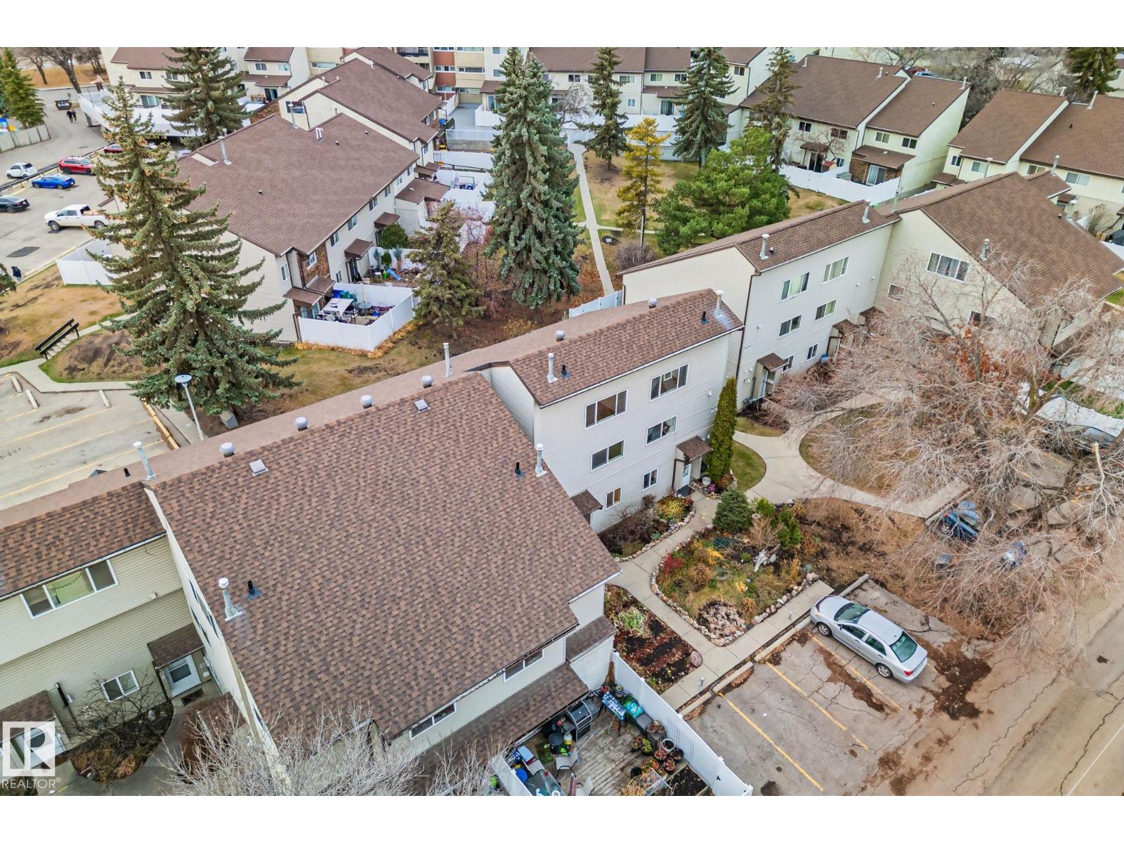 3f Meadowlark Vg Nw, Edmonton, Alberta  T5R 5X3 - Photo 46 - E4465594