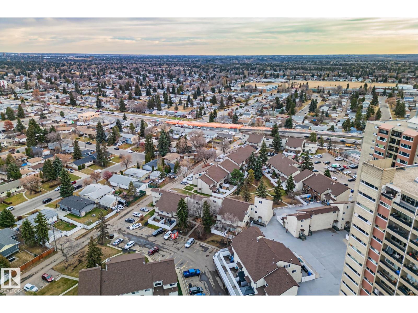 3f Meadowlark Vg Nw, Edmonton, Alberta  T5R 5X3 - Photo 50 - E4465594