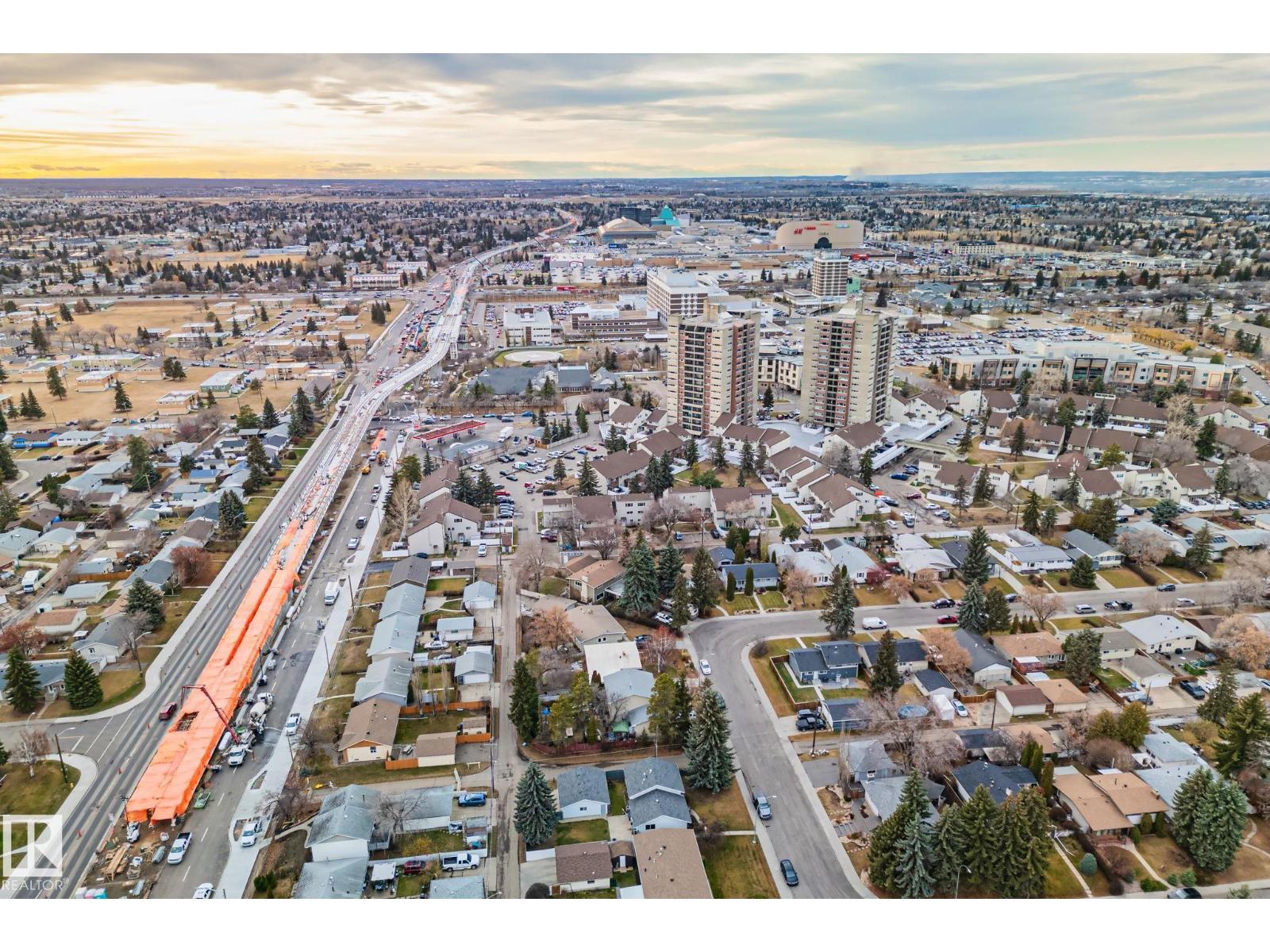 3f Meadowlark Vg Nw, Edmonton, Alberta  T5R 5X3 - Photo 51 - E4465594