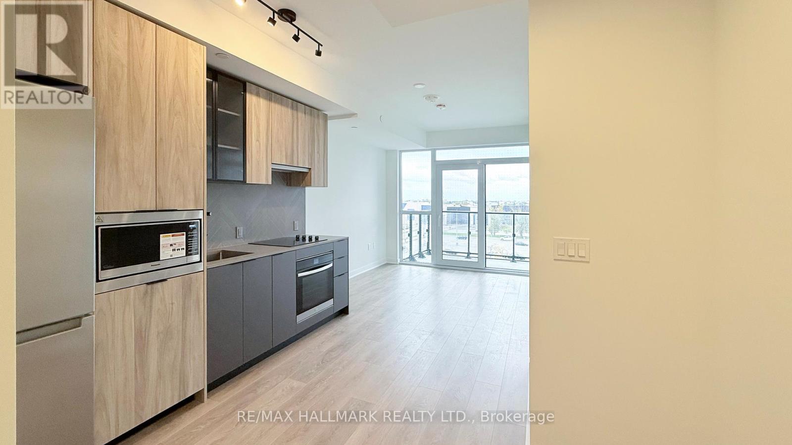 408 - 1037 The Queensway, Toronto, Ontario  M8Z 6C7 - Photo 5 - W12541158