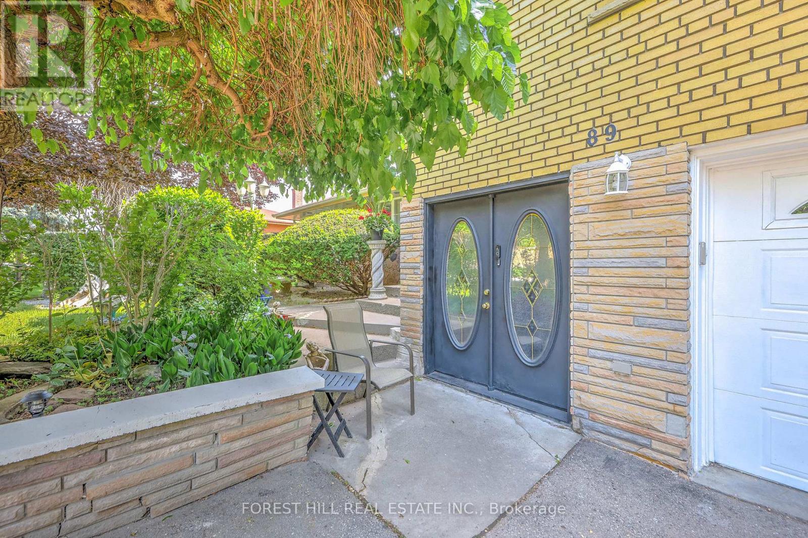 89 Portage Avenue, Toronto, Ontario  M9N 3H2 - Photo 4 - W12541160