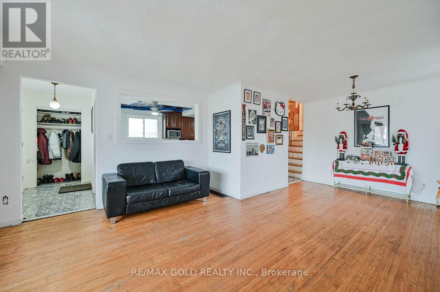 3299 Twilight Road, Mississauga, Ontario  L4T 1Z8 - Photo 11 - W12541244