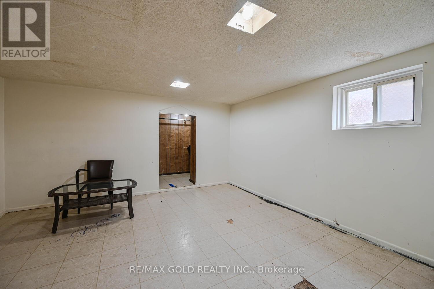 3299 Twilight Road, Mississauga, Ontario  L4T 1Z8 - Photo 41 - W12541244