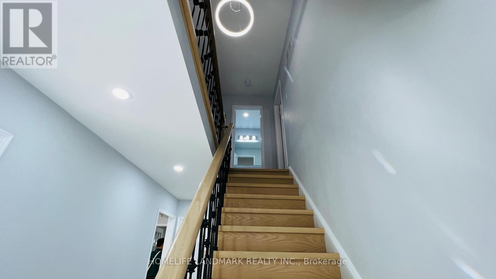 1551 Stoneybrook Trail, Oakville, Ontario  L6M 2R4 - Photo 14 - W12541250