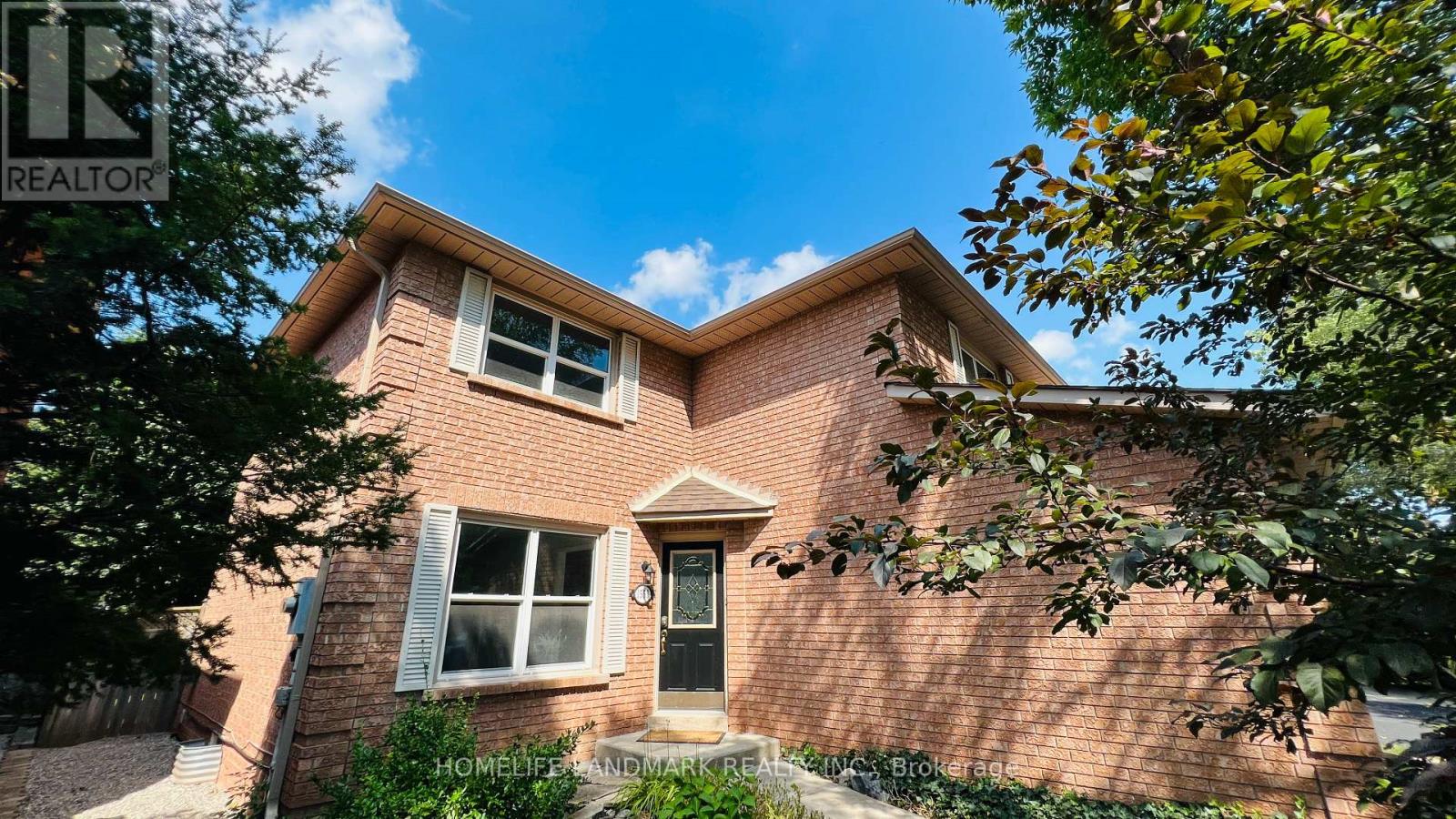 1551 Stoneybrook Trail, Oakville, Ontario  L6M 2R4 - Photo 2 - W12541250