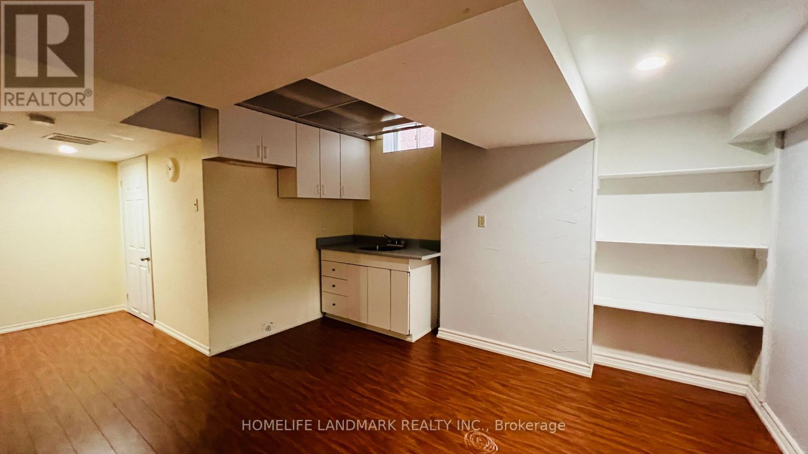 1551 Stoneybrook Trail, Oakville, Ontario  L6M 2R4 - Photo 23 - W12541250