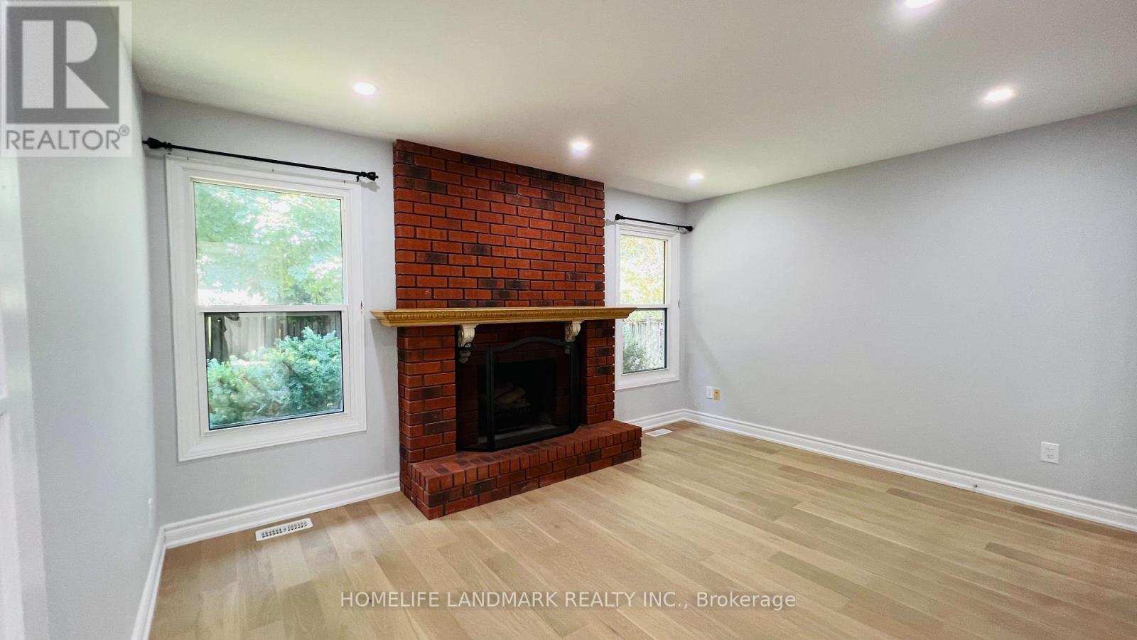 1551 Stoneybrook Trail, Oakville, Ontario  L6M 2R4 - Photo 9 - W12541250