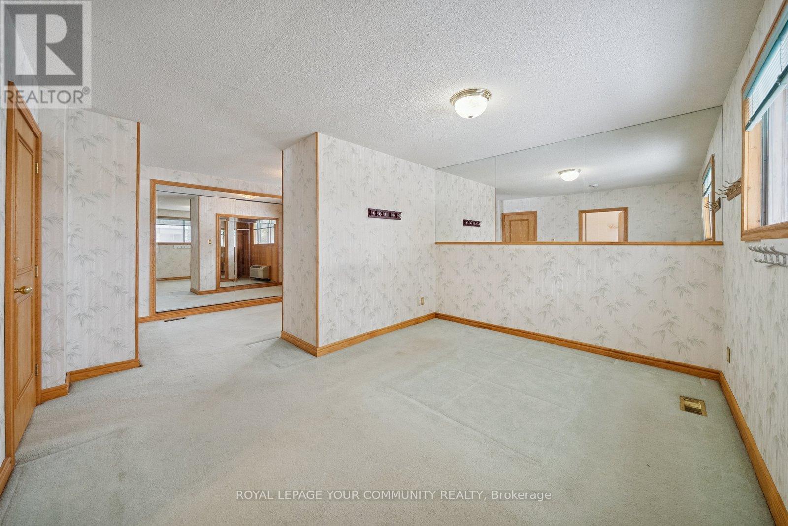 168 Grandravine Drive, Toronto, Ontario  M3J 1B5 - Photo 24 - W12541252